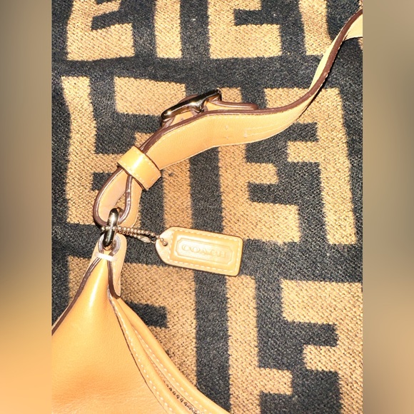 Authentic Vintage Coach shoulder Bag - Picture 15 of 16